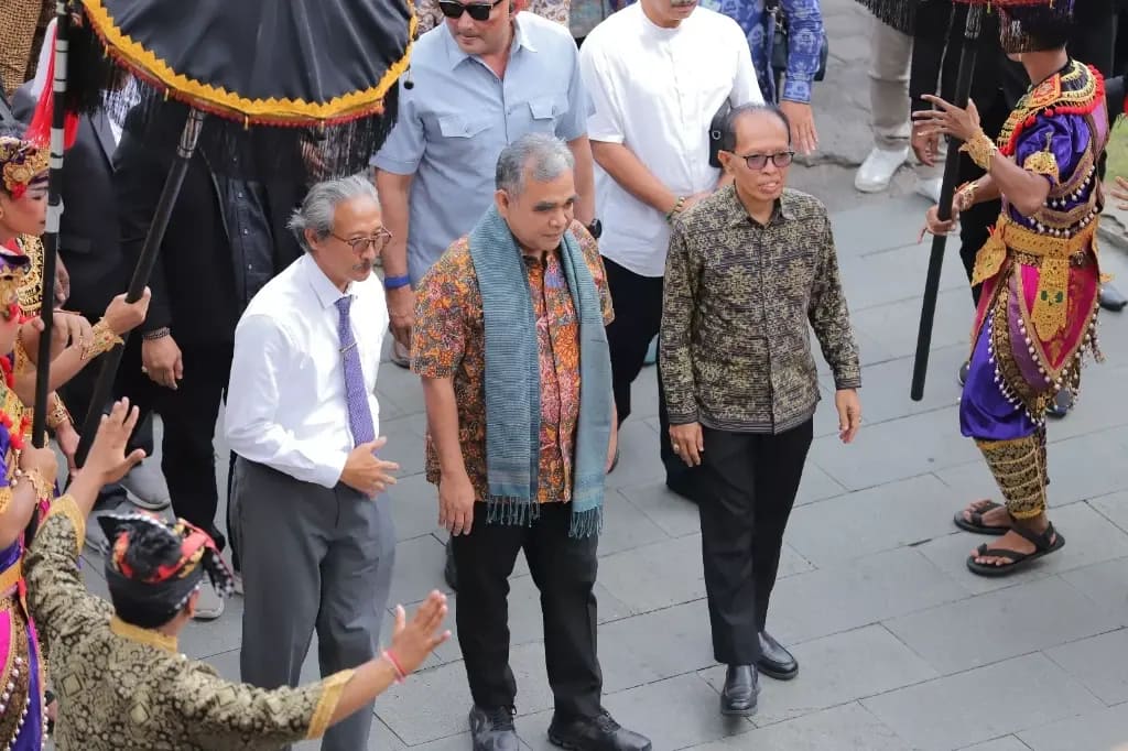 Institut Mpu Kuturan