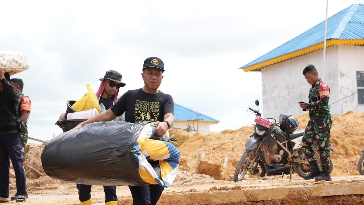 Warga Rempang Pindah