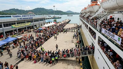 Kapal di Batam